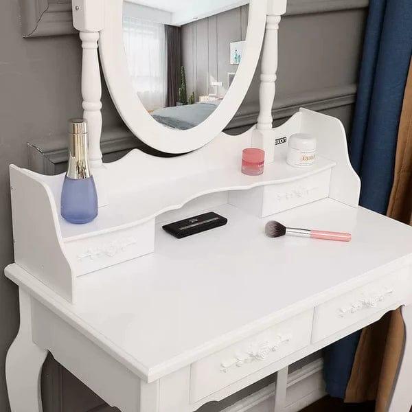 Martinez García Vanity dressing table design