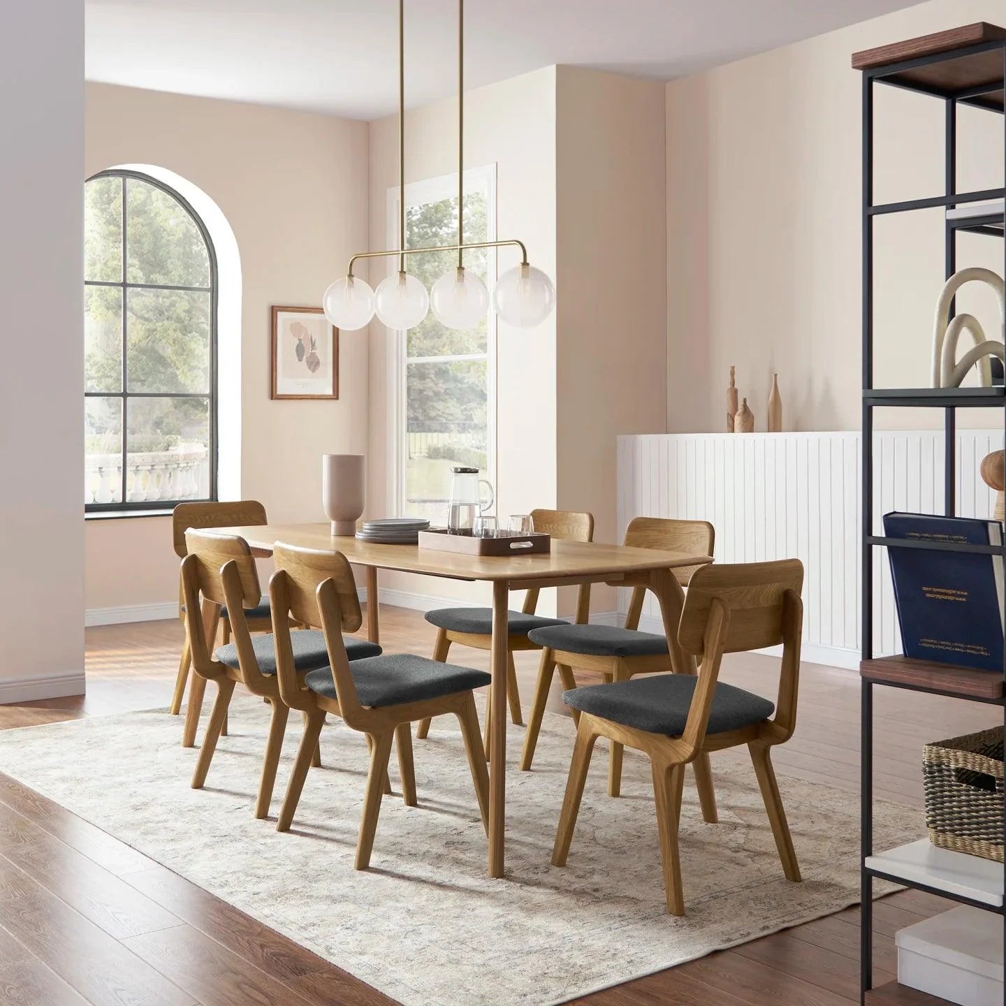 Vincent Solid Oak Dining Table – Modern Curved Edge Design for Contemporary Spaces